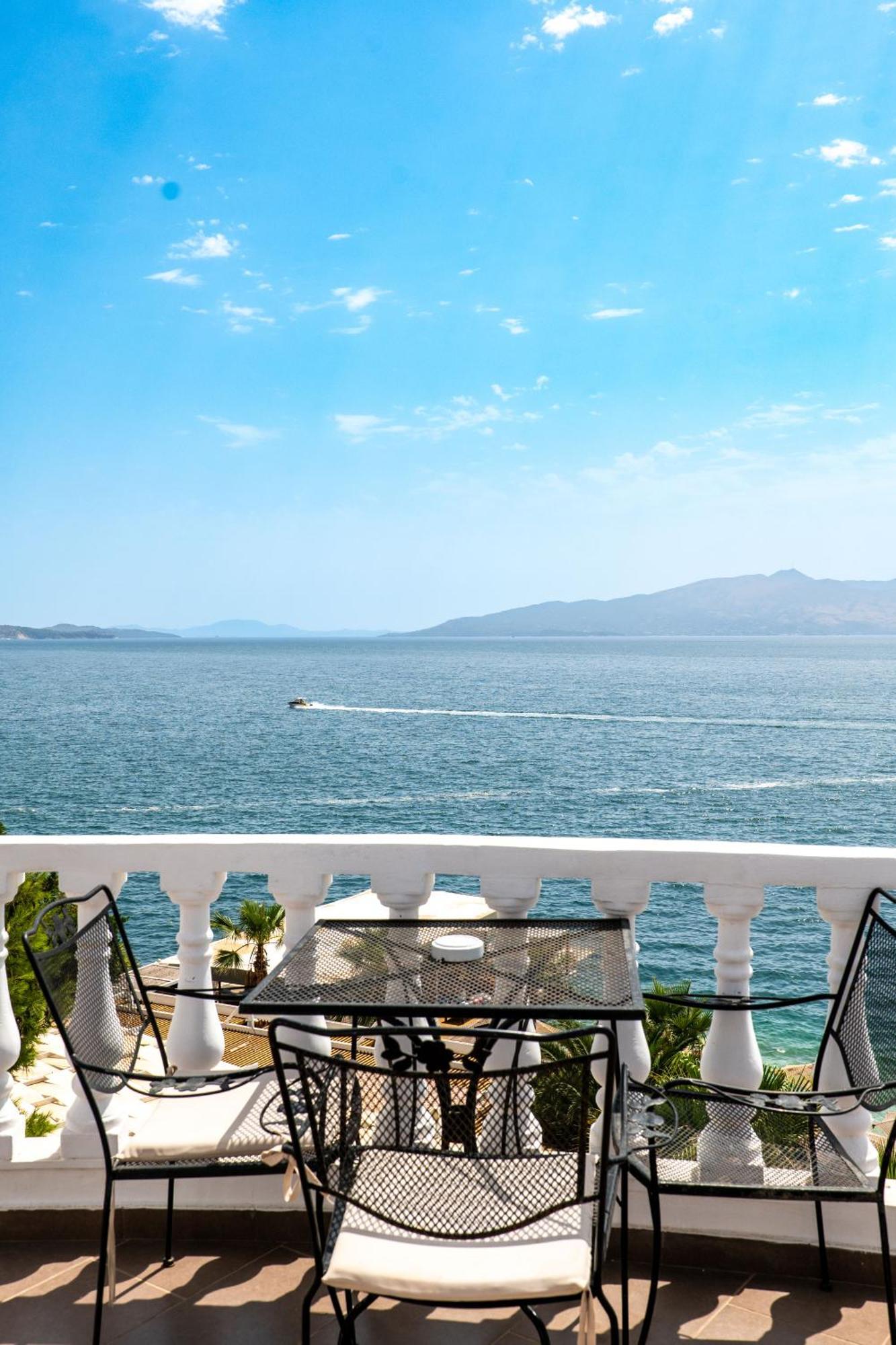 Hotel Sejko Sarandë Exterior foto